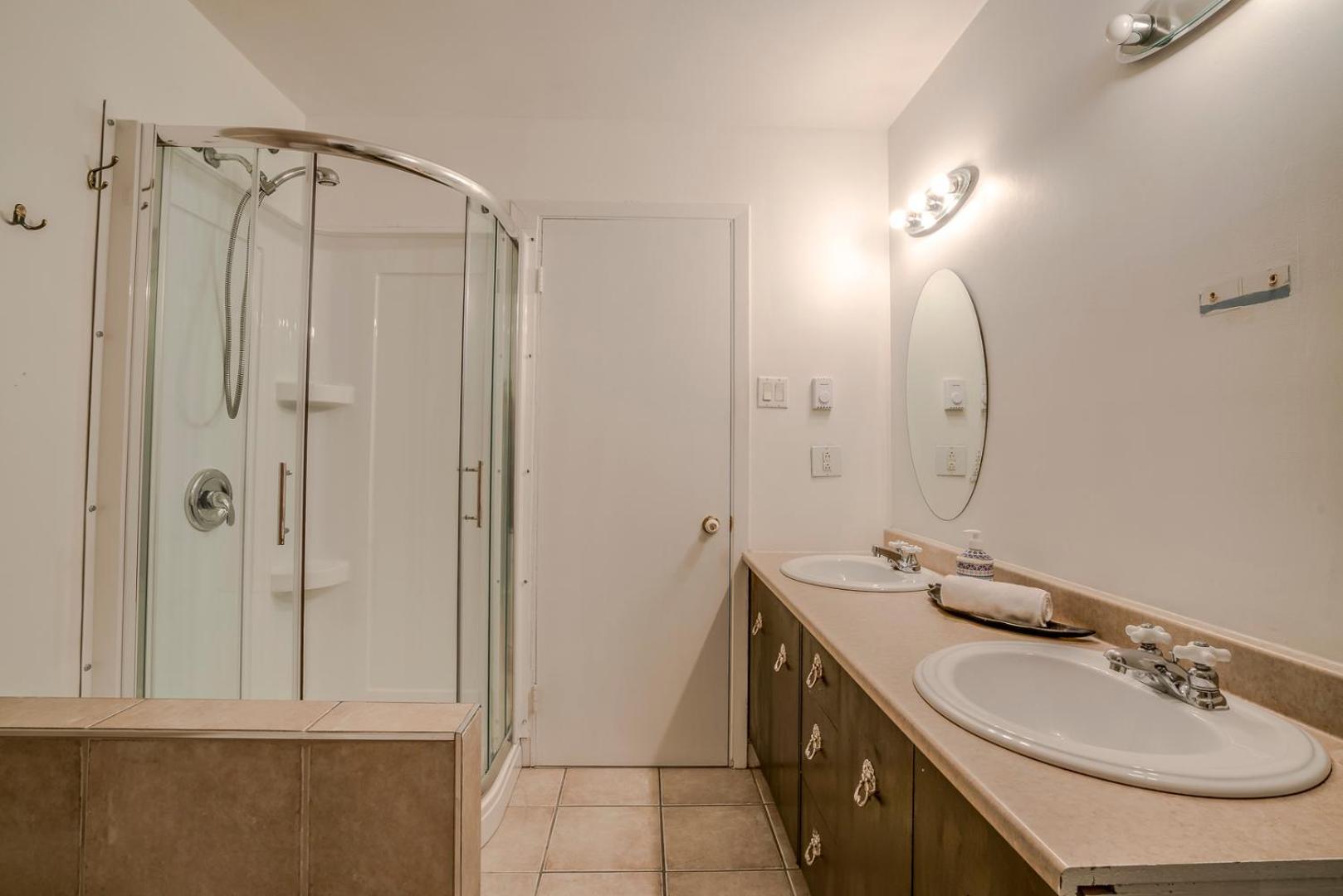 881 L'Appartement Familial Quebec City Exterior photo