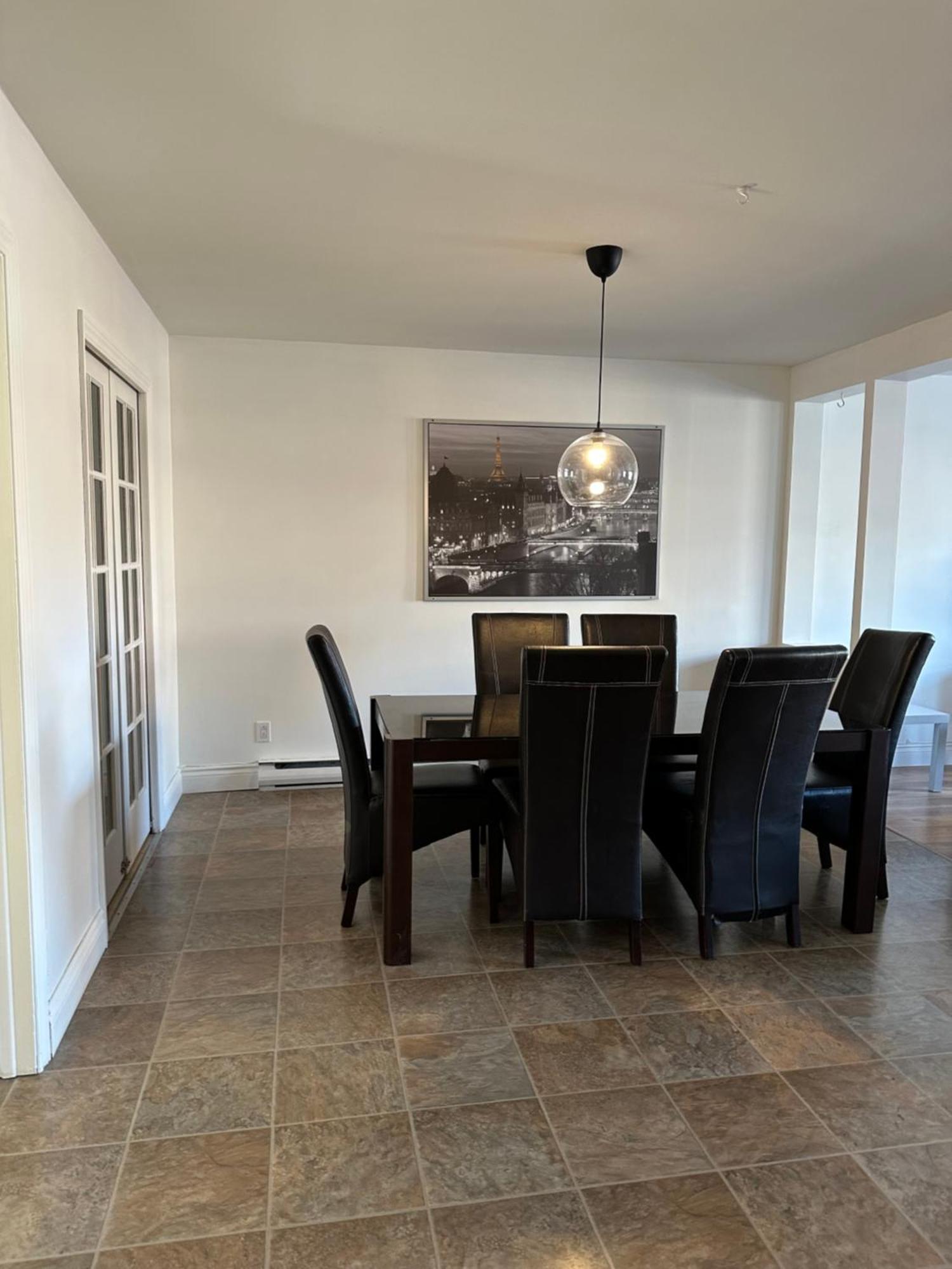 881 L'Appartement Familial Quebec City Exterior photo